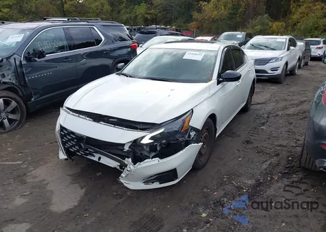 2023 Nissan Altima Sr Fwd z USA, uszkodzony, nr VIN 1N4BL4CV1PN372304